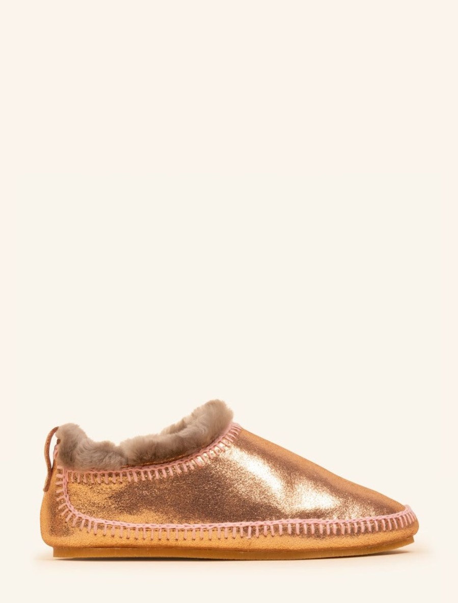 Chaussures laidback london | Fuyu Pantoufles En Peau De Mouton Au Crochet, Bottes Cuivrees Chatoyantes